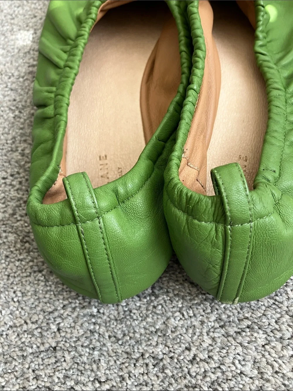 Fabulous Everlane Green Leather Scrunch Ballet Flats - Picture 5 of 12